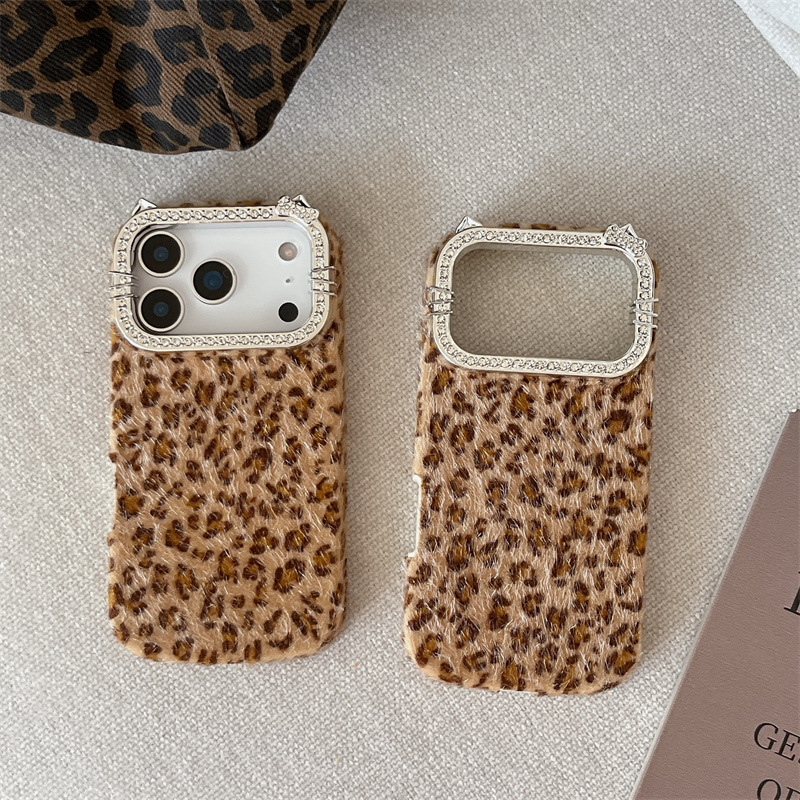 Luxury diamond-encrusted leopa - Phone Cases 13 review and price